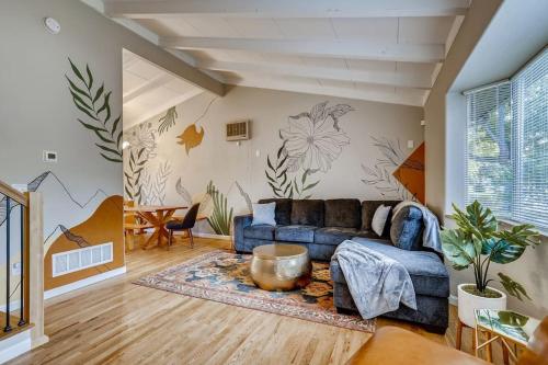 Close to Denver & Golden Perfect for Groups — hotel in Arvada