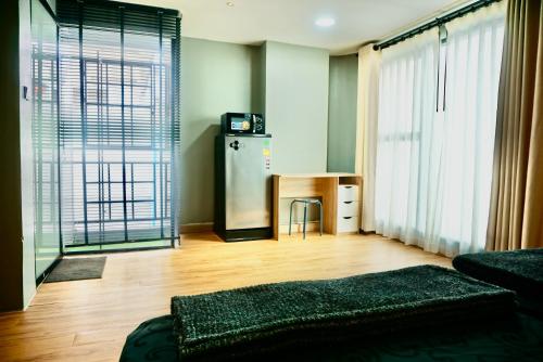 Hash Apartment with unique chill design at Silom Soi 3