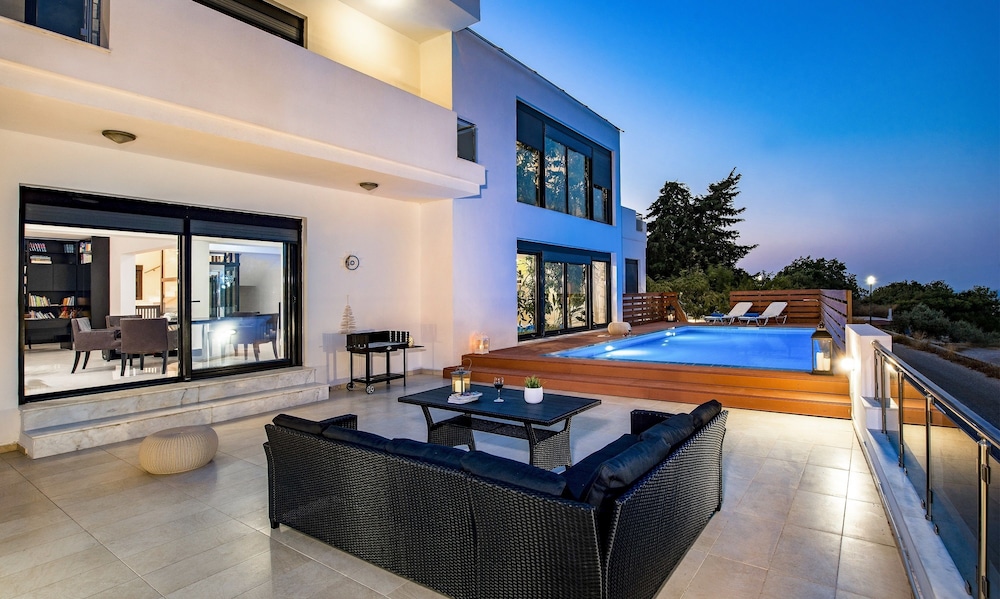 Villa Melia — 4-Star Luxury Hotel in Rodos, Greece
