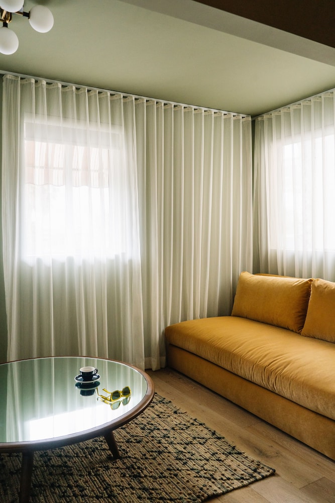 Palihotel Hollywood near Universal Studios - photo 12