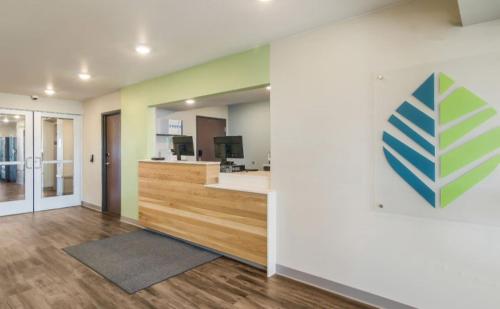 Woodspring Suites Denver Commerce City - photo 9