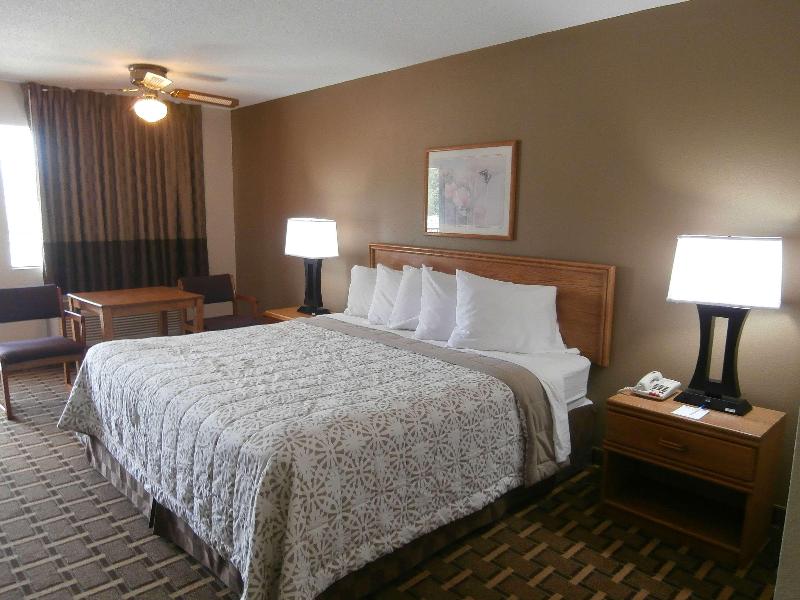 Americas Best Value Inn Blue Ridge - photo 14