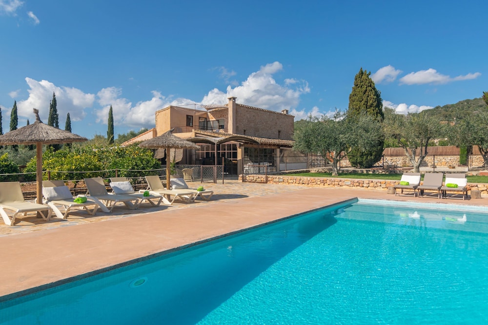 Can Prim 6 — 4-Star Luxury Hotel in Sant Llorenc Des Cardassar, Spain