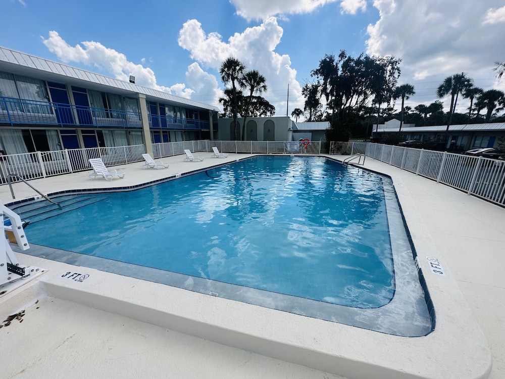 Rodeway Inn Silver Springs Ocala East - photo 32