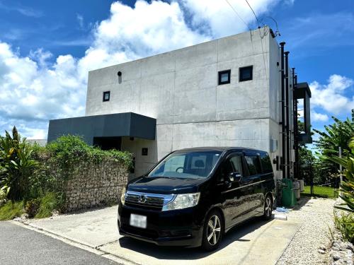 ISOLA BLU Miyakojima Complimentary 8 Seater Minivan for Your Stay in Unknown City, Japan