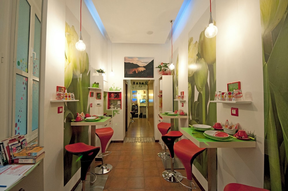 Rhome86 — 4-Star Luxury Hotel in Rome, Italy