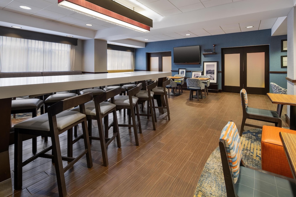 Hampton Inn Seneca Falls - photo 29