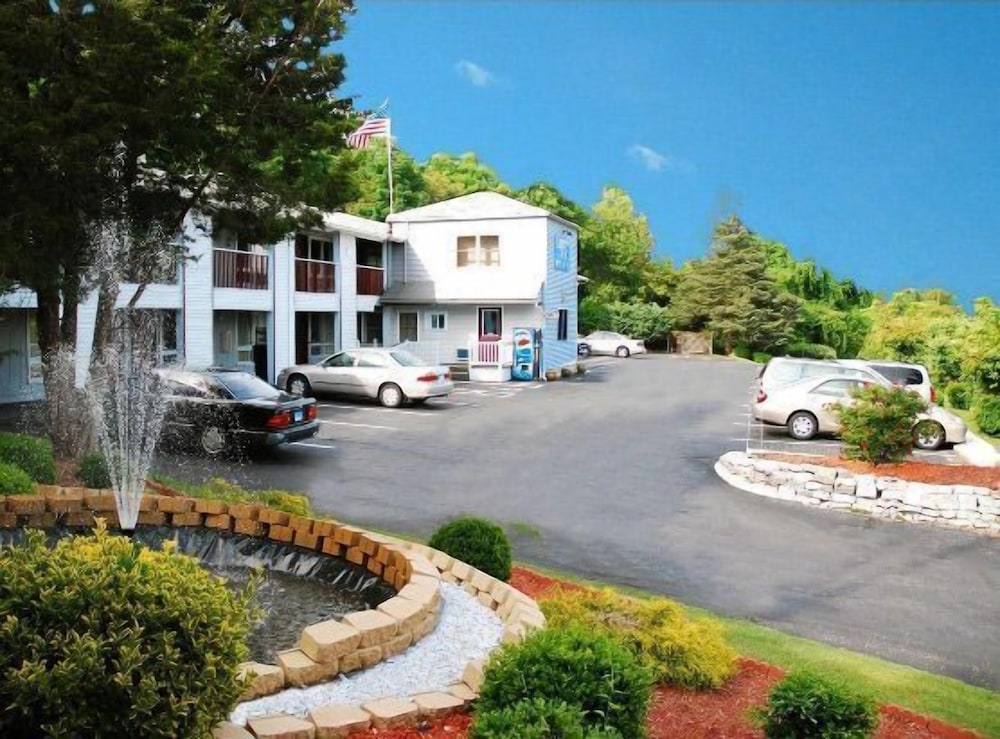 Liberty Inn - photo 12
