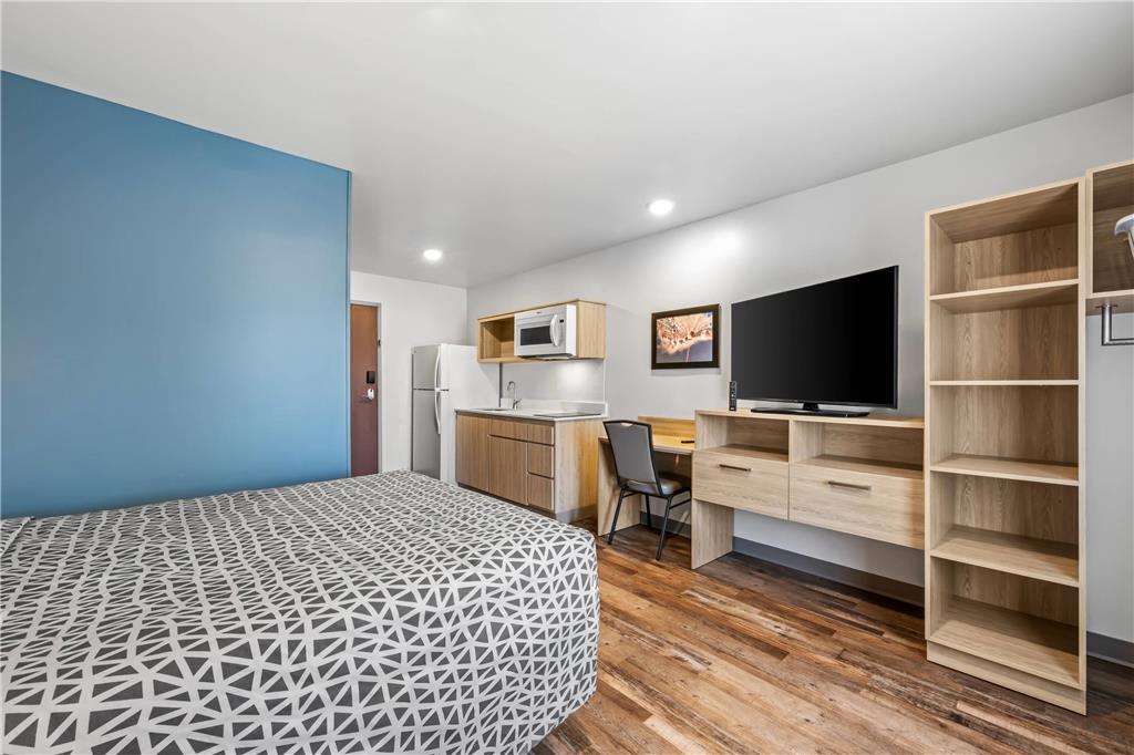 WoodSpring Suites Winston Salem near Hanes Mall - photo 15