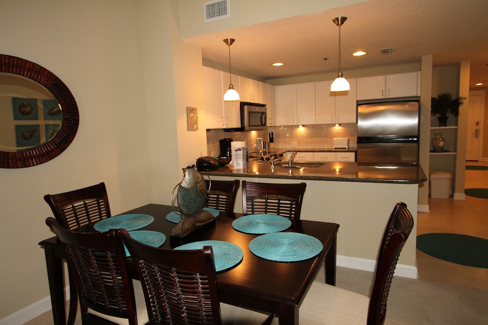 Grand Panama Beach Resort by Emerald View Resorts - photo 16