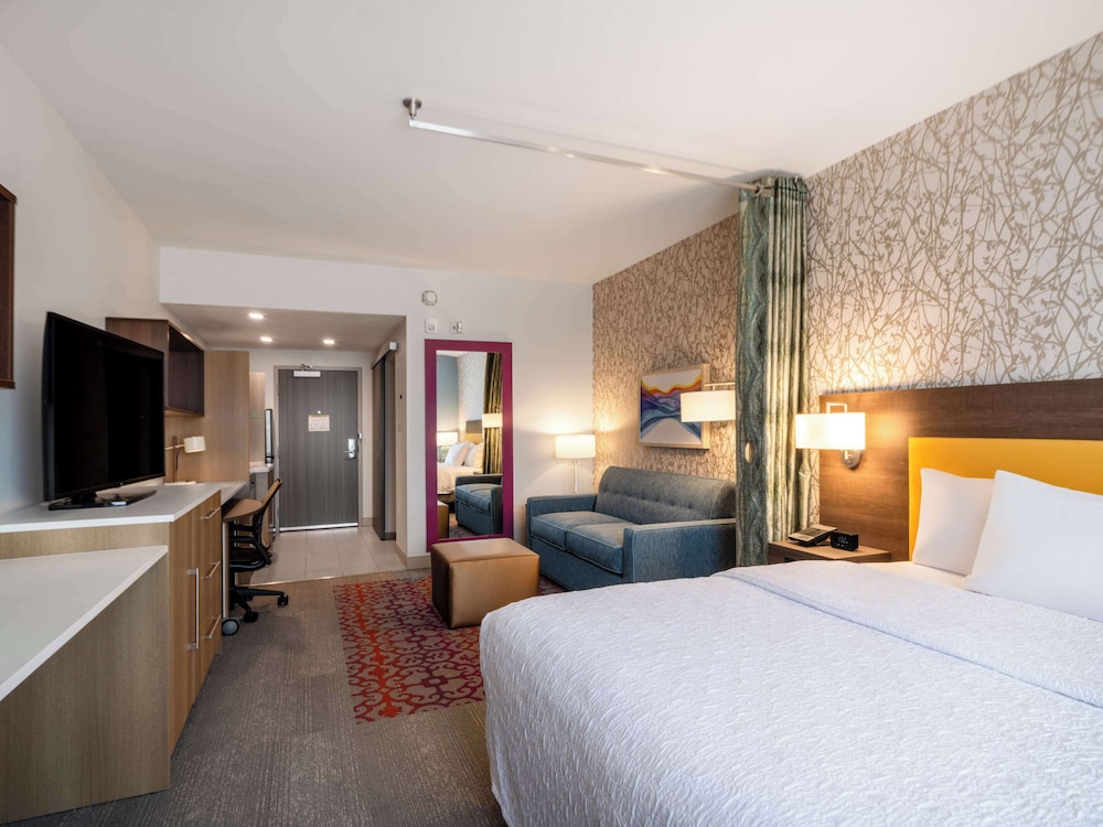 Home2 Suites by Hilton Santa Rosa Beach - photo 24