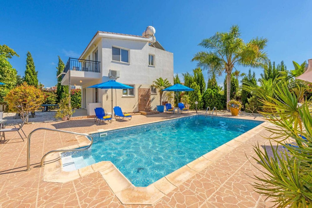 Villa With 3 Bedrooms in Peyia With Wonderful sea View Private Pool
