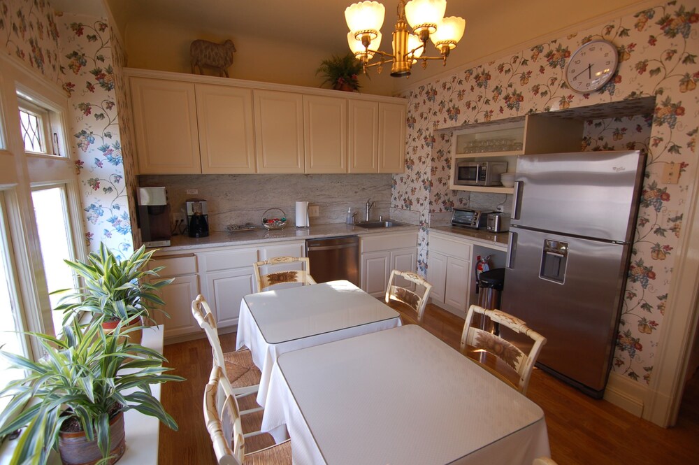 Jackson Court - photo 18