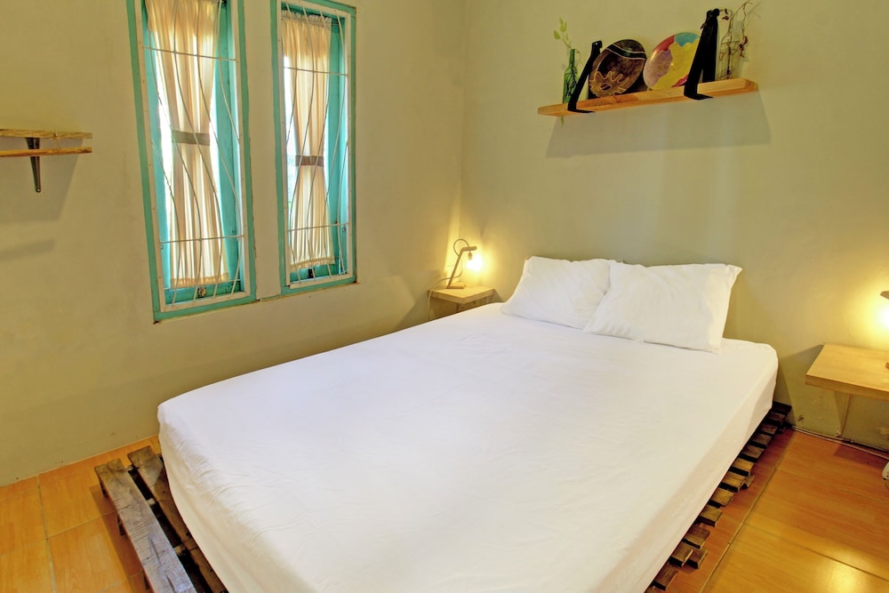 OYO 92825 Kamar Lombok — hotel in Kuripan