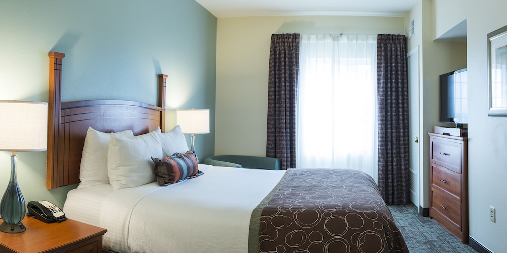 Staybridge Suites Fargo by IHG - photo 21