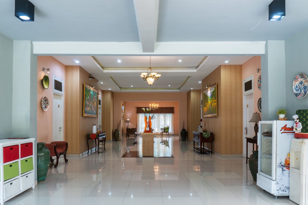 OYO 787 Hotel Kuwera Inn — Bandung — photo 5