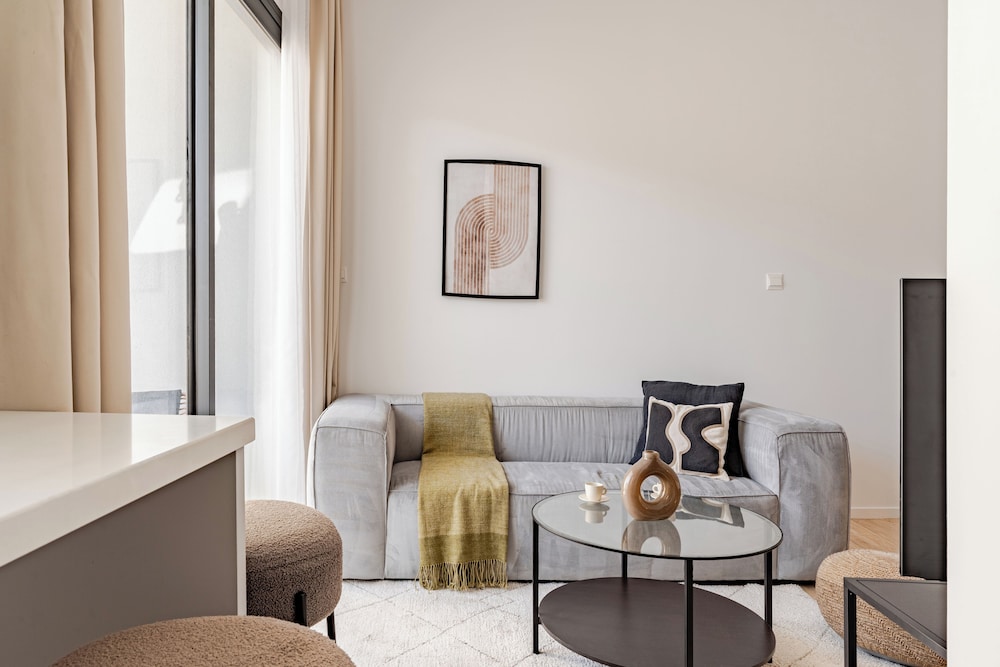 Yamas Urban Living Olympia Suites