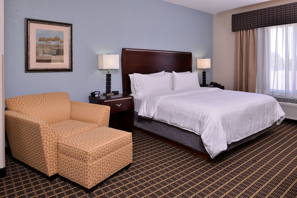 Holiday Inn Express Hotel & Suites Pittsburg by IHG - photo 13
