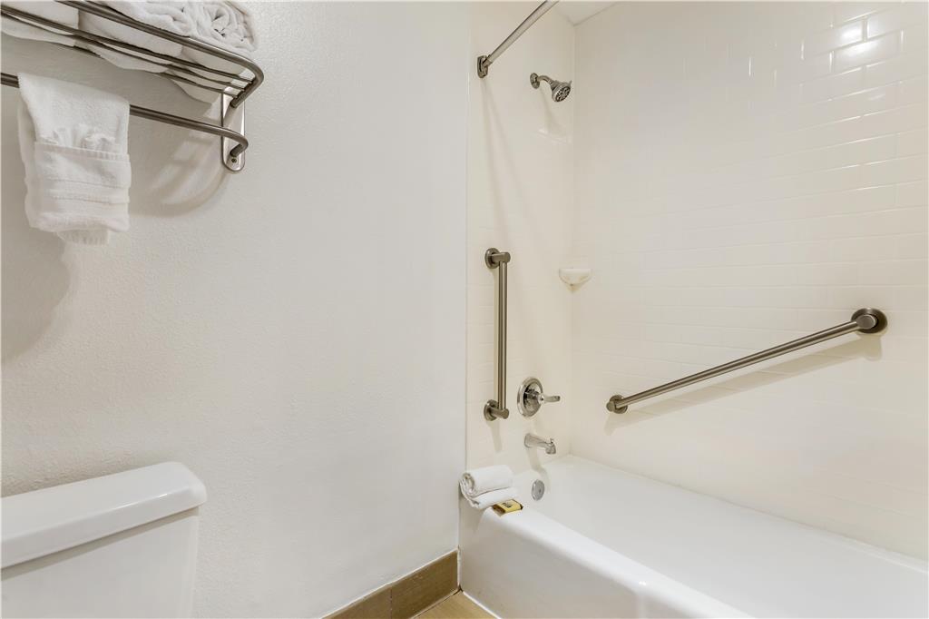 Best Western Plus Garden Court Inn - photo 38