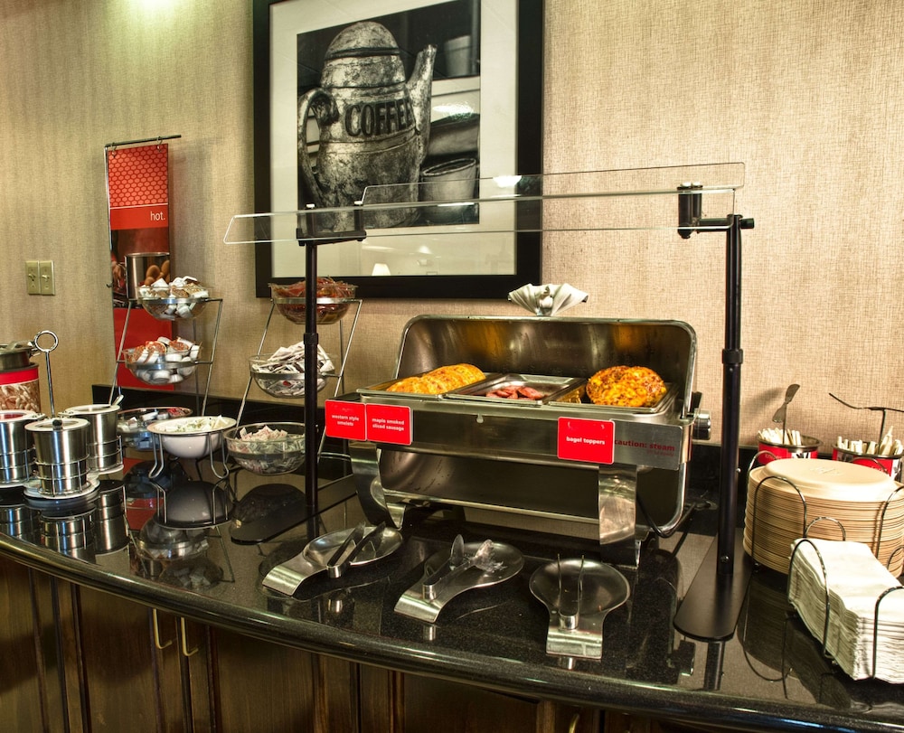 Hampton Inn Spring Lake Fayetteville - photo 70