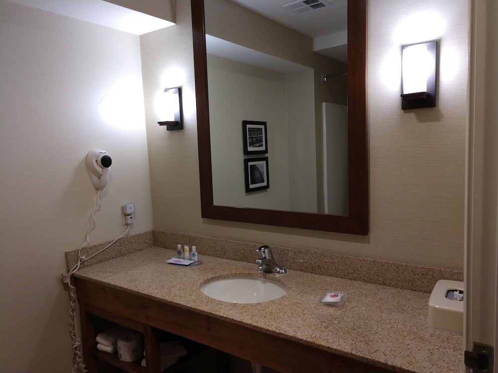 City Express by Marriott Milford Cooperstown - photo 36