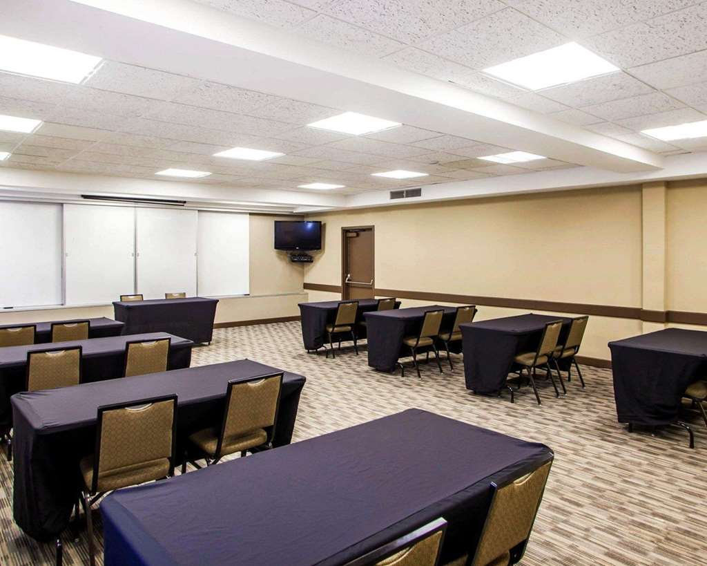 Quality Inn & Suites Peoria North - photo 39