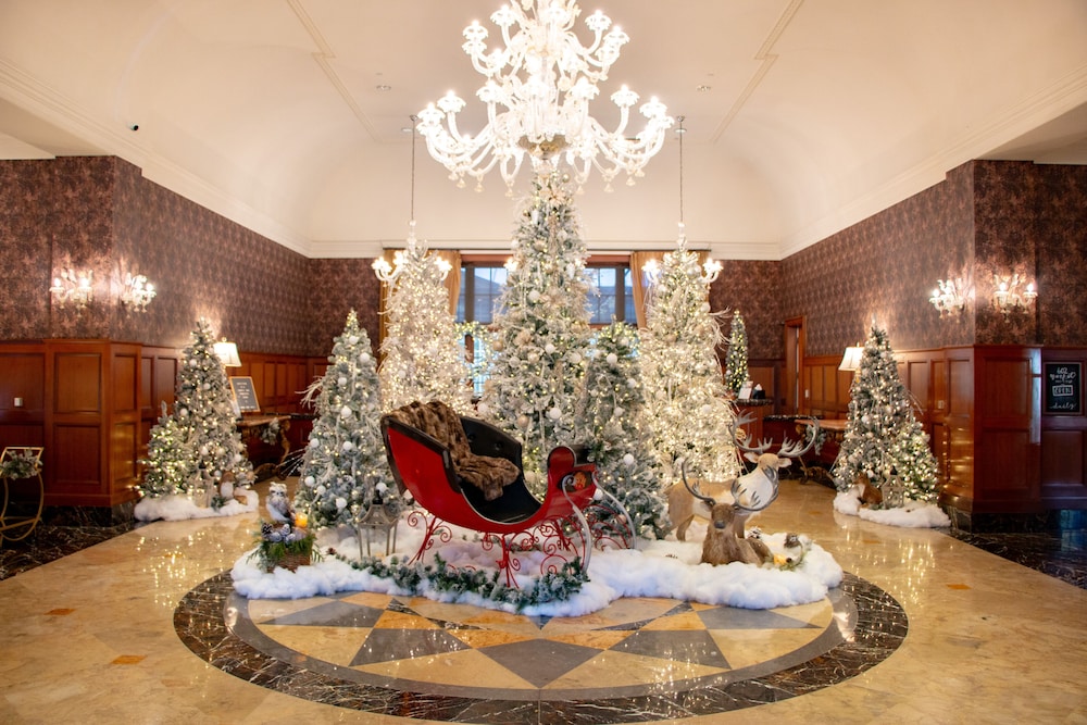 Royal Park Hotel - photo 2