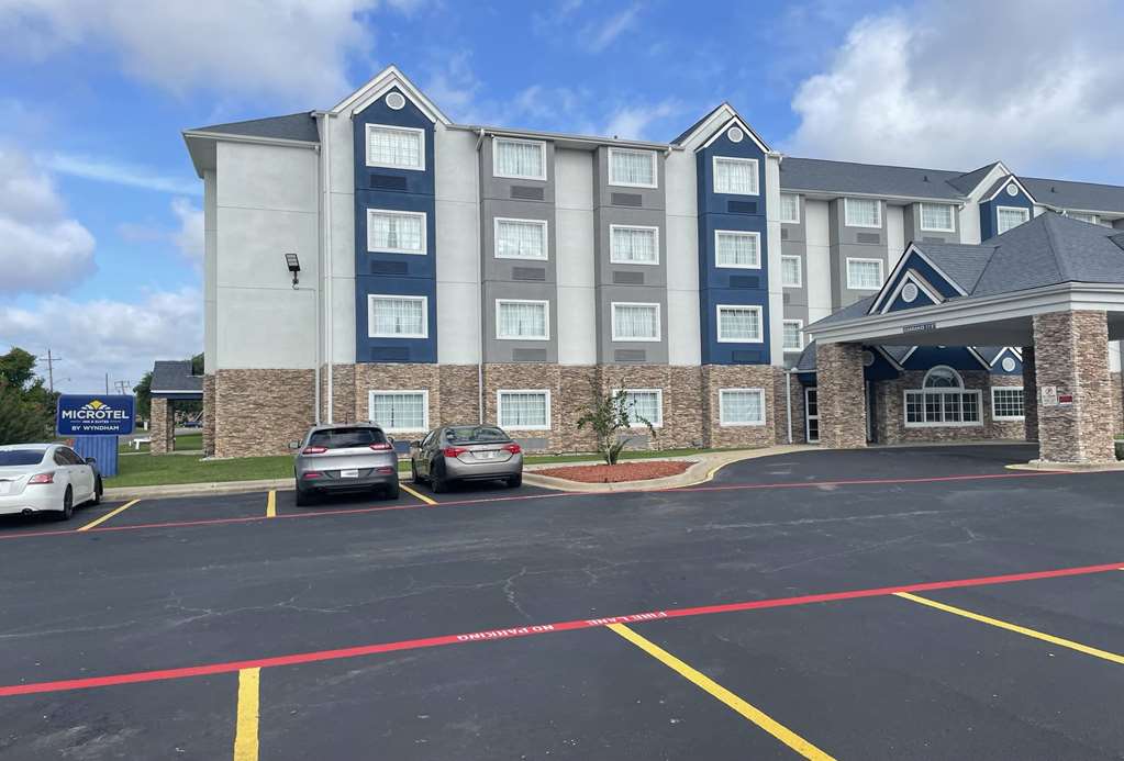 Microtel Inn & Suites by Wyndham Bossier City - photo 5