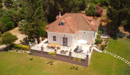 Elegant Villa Zakynthos — 4-Star Luxury Hotel in Alimos, Greece