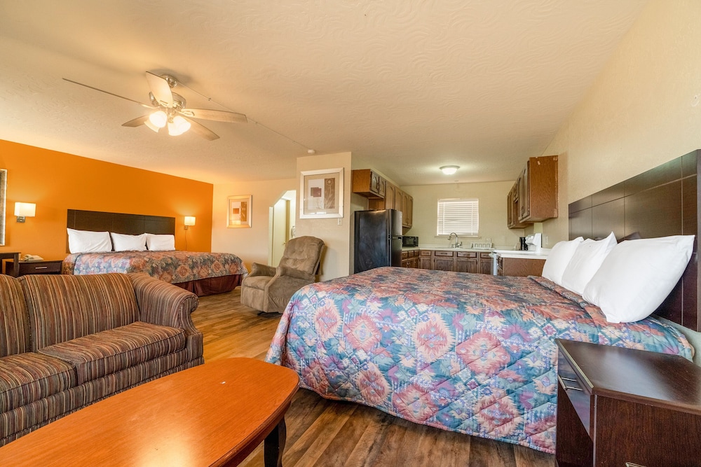 Stamford Inn - photo 21
