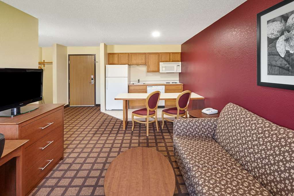 AmericInn by Wyndham Burlington - photo 18