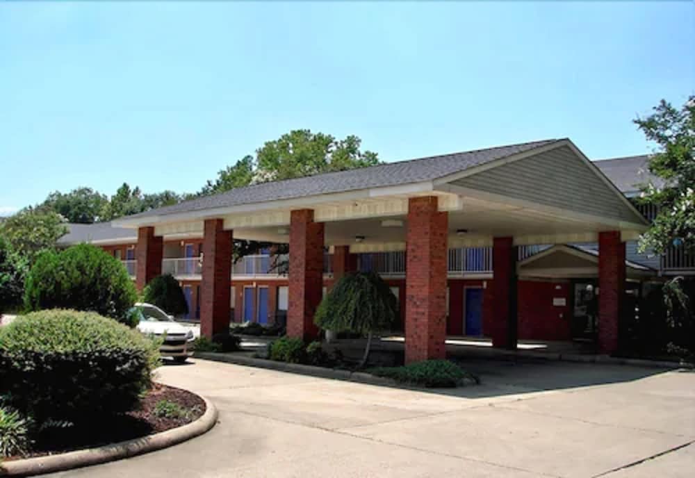 Delta Inn - last minute hotel in West Helena