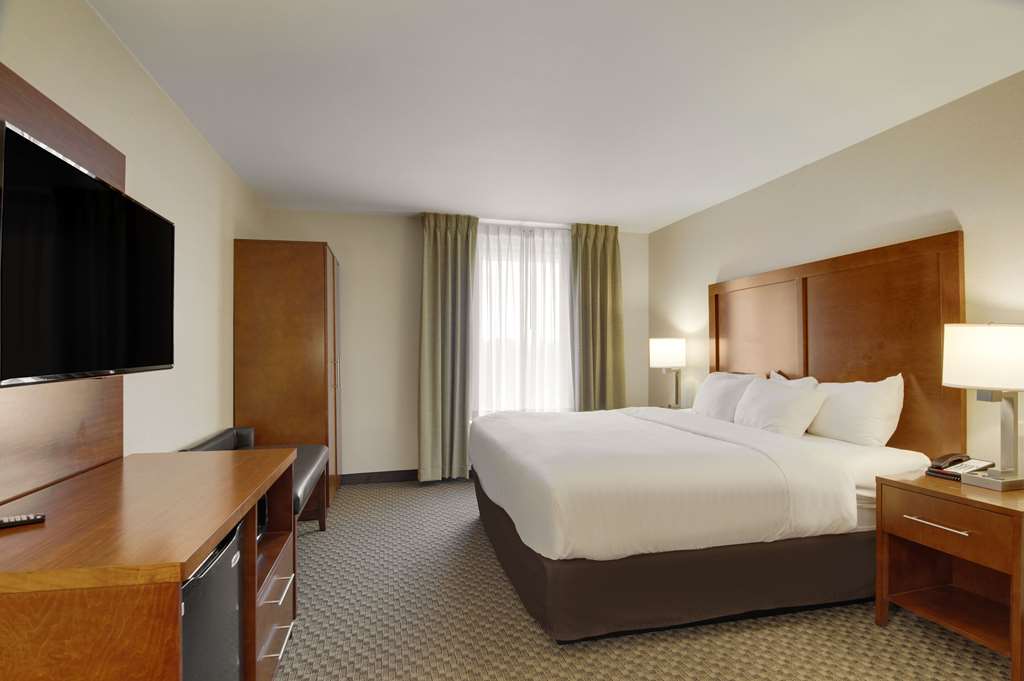 Comfort Inn Airport - photo 19