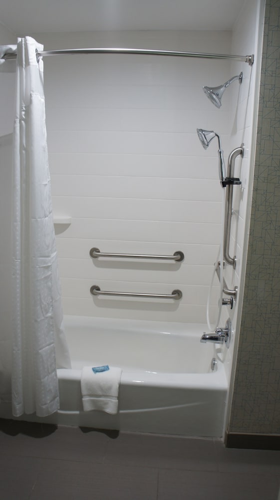 Holiday Inn Express Pineville Alexandria Area by IHG - photo 39