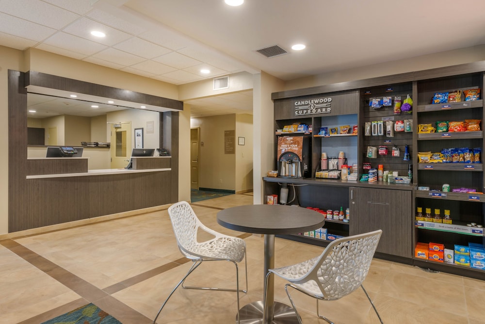 Candlewood Suites Fort Myers Sanibel Gateway by IHG - photo 19