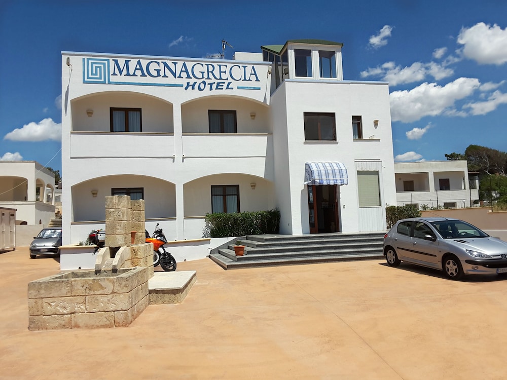 Hotel Magna Grecia - carbon neutral hotel in Patu