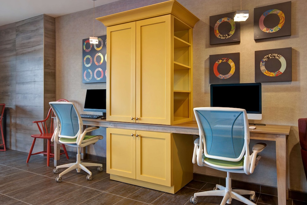 Home2 Suites by Hilton Loves Park Rockford - photo 2