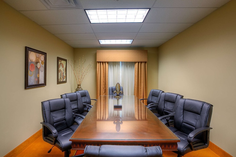 Hampton Inn & Suites McAllen - photo 41