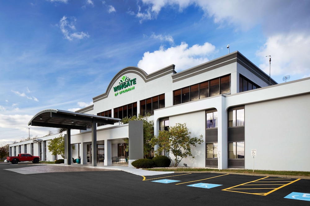 Wingate by Wyndham St. Clairsville Wheeling - featured photo