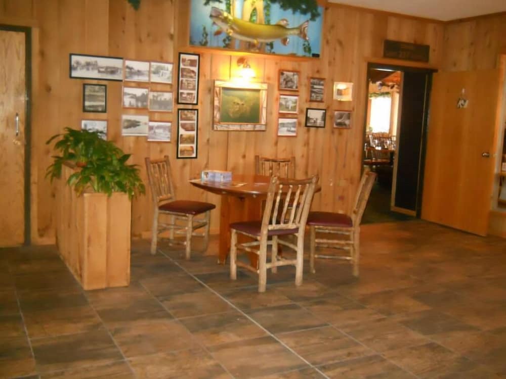 Lakewoods Resort & Lodge - photo 5