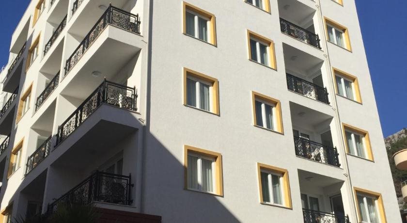 Carpe Diem Apartments Hotel in Shengjin, Albania