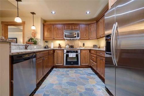 6209 Bear Lodge Trappeur's Crossing Apartment 3 — 4-Star Luxury Hotel in Steamboat Springs, United States