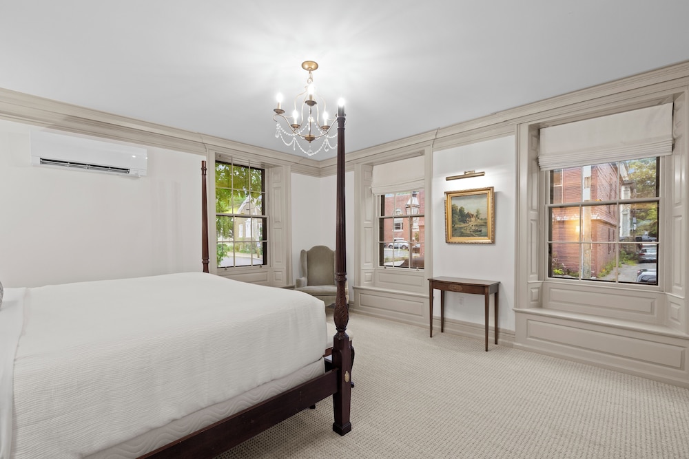 The Davenport Inn - photo 14