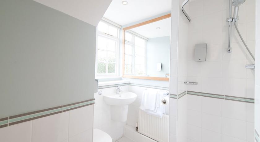 Innkeeper's Lodge Aylesbury Aston Clinton — 4-Star Luxury Hotel in Aston Clinton, United Kingdom