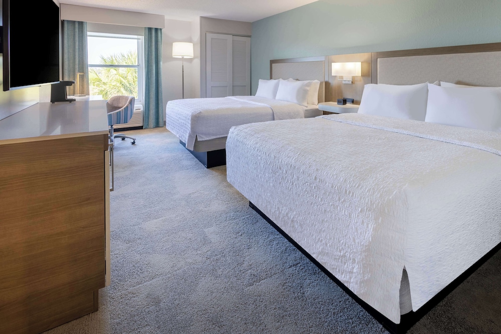 Hampton Inn & Suites Venice Bayside South Sarasota - photo 9