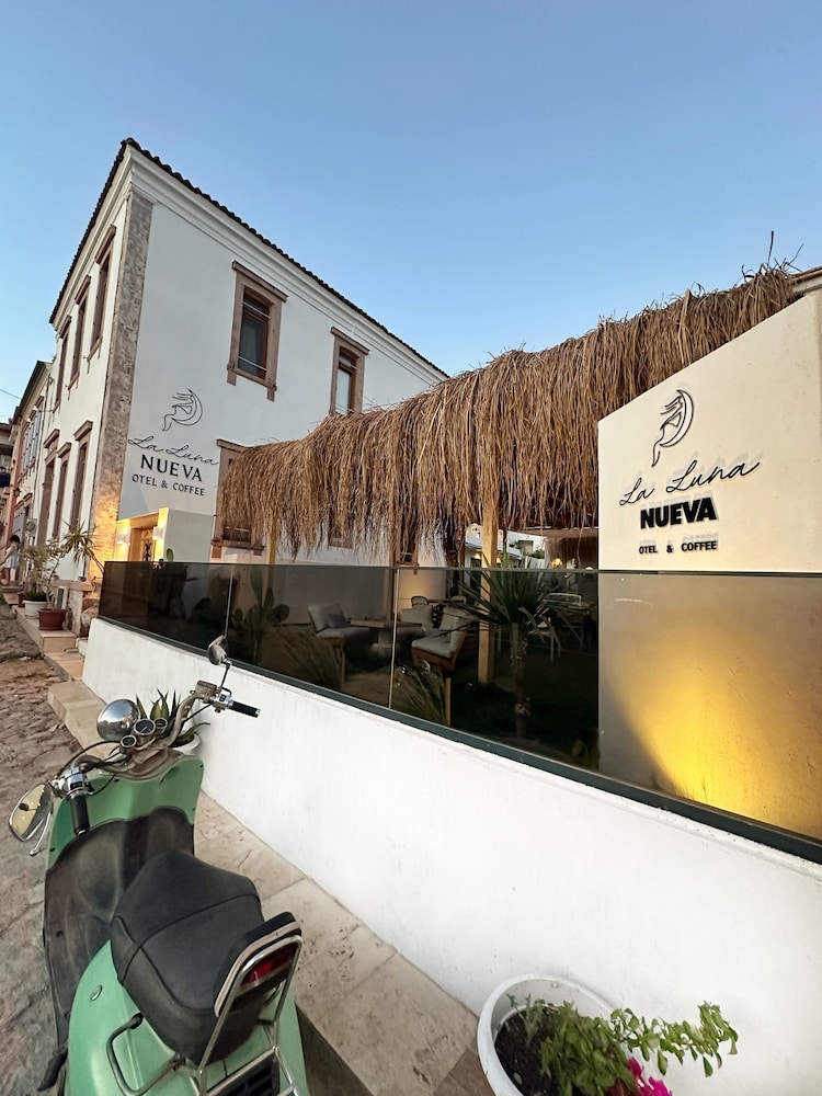 Nueva Cunda - carbon neutral hotel in Ayvalik