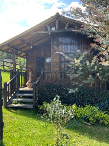 Acogedora Cabana De Madera En La Naturaleza Para Desconectarse — Sogamoso