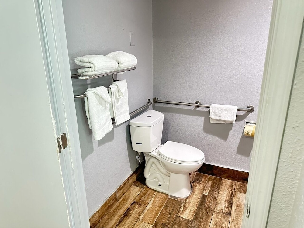 Ocean Gate Inn - photo 35