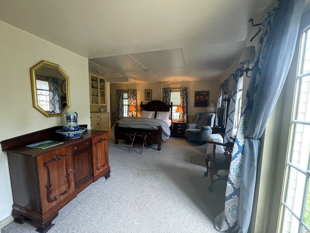 Arlington Inn - photo 40