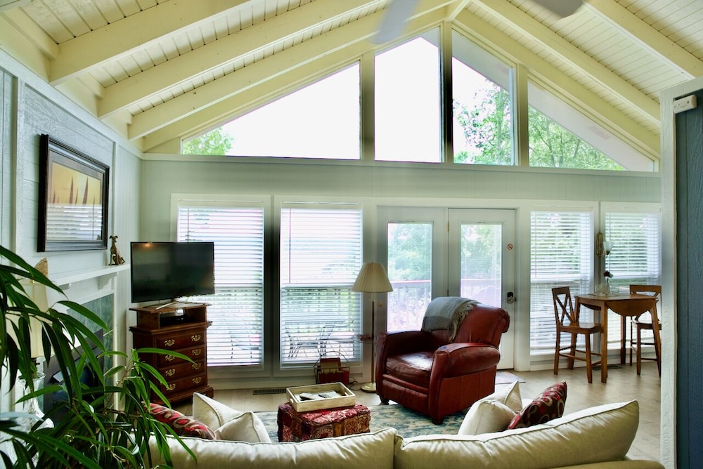 Beaver Lake Cottages - photo 23